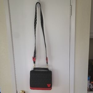 Black & Red Crossbody Bag Mickey & Minne Mouse Loungefly With Wallet/Card Holder